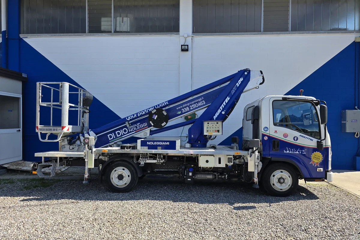A02 Noleggio Piattaforma Aerea Autocarrata Telescopica - Multitel MT204 EX web