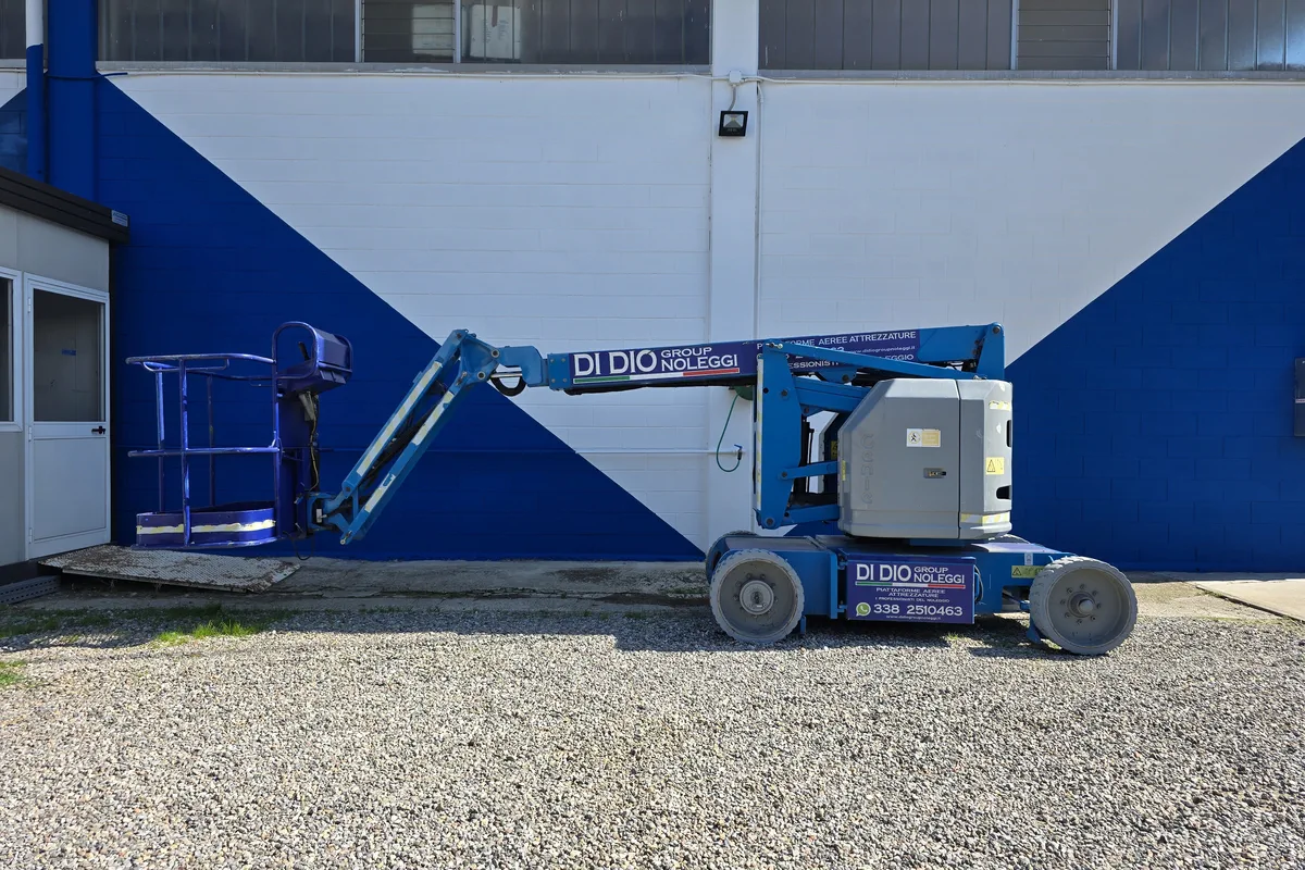 A04 Noleggio Piattaforma aerea Semovente elettrica articolata GENIE Z-34 22N web