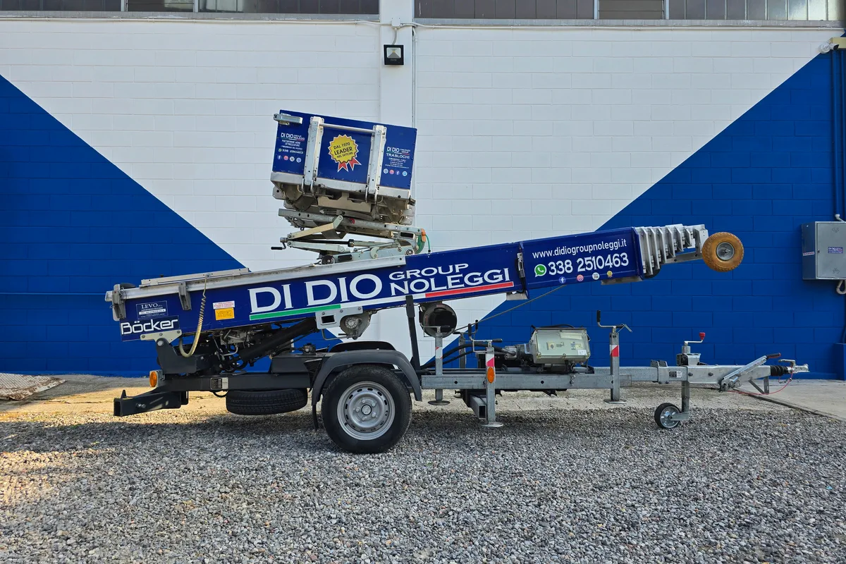 C02 Noleggio Scala Trainata per traslochi BOCKER JUNIOR 24 web