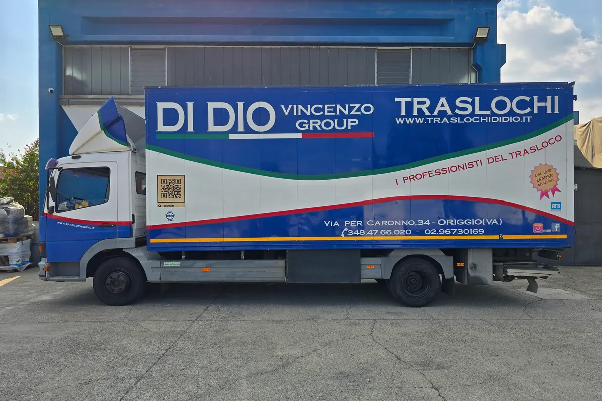 E01 Noleggio Autocarro Mercedes ATEGO web