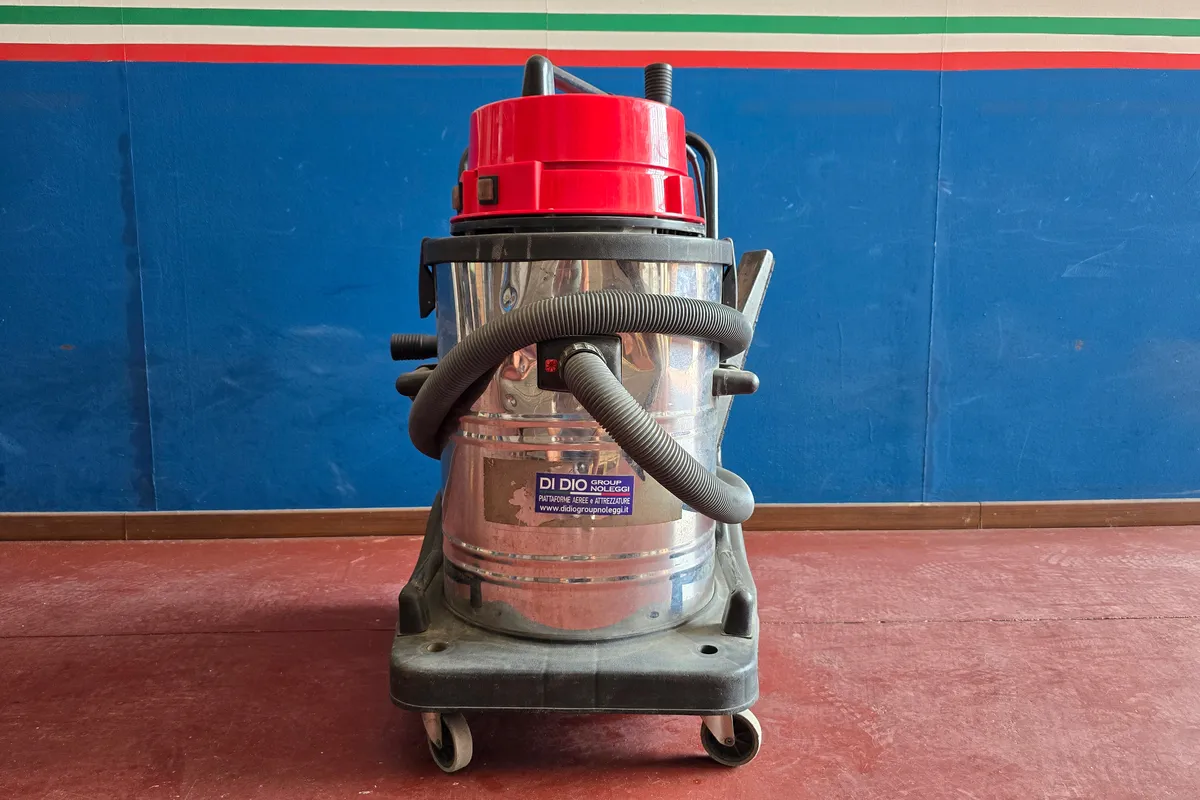 I01 Noleggio Aspiratore industriale polveri e liquidi - SOCAF STAR 640 web