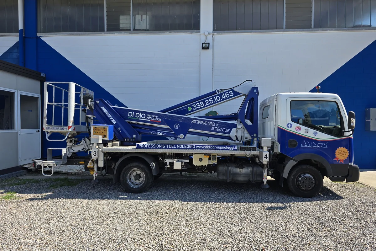 A03 Noleggio Piattaforma Aerea Autocarrata Articolata - Multitel MX250 web